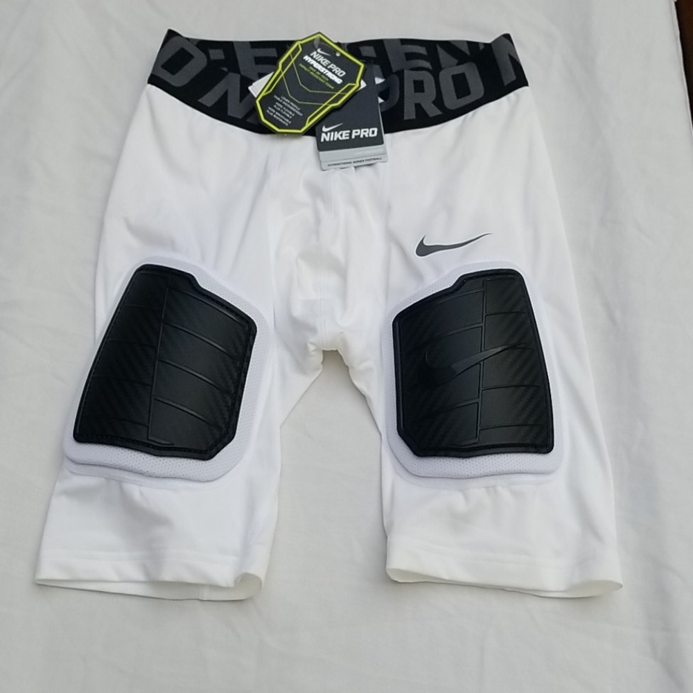 NWT Nike Pro Hyperstrong Low Profile Football